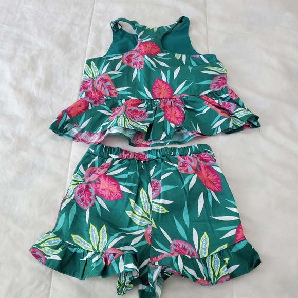 3/$15 2 pcs Outfit - Picture 2 of 2